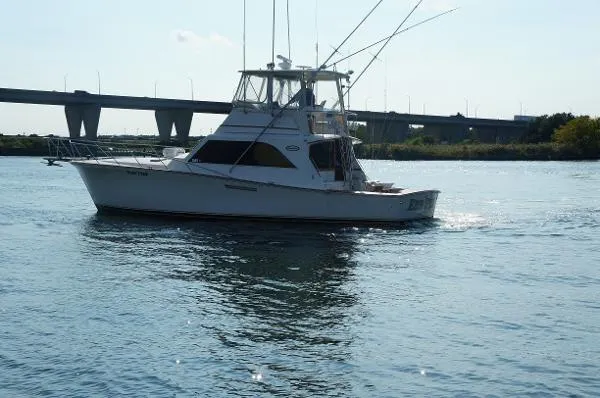 Slide: The Image of Ocean Yachts super sport 1984 - 2