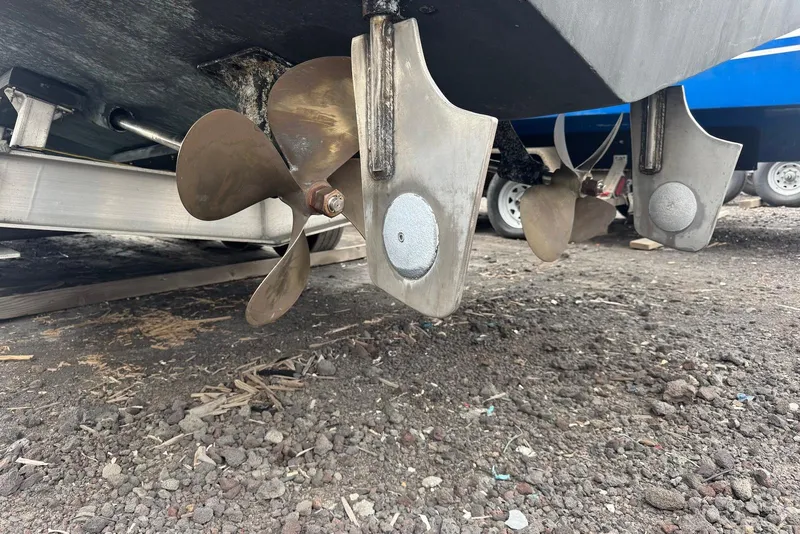 Slide: The Image of Propellers of 1988 Custom 36 Hawaiian Lightning Radon boat on dry land. - 20