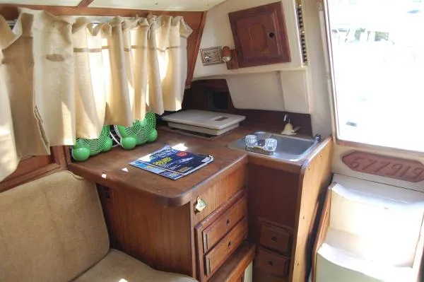 Slide: The Image of Newport Mark II(Capital Yachts) 1985 - 10