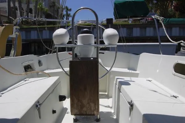 Slide: The Image of Newport Mark II(Capital Yachts) 1985 - 11