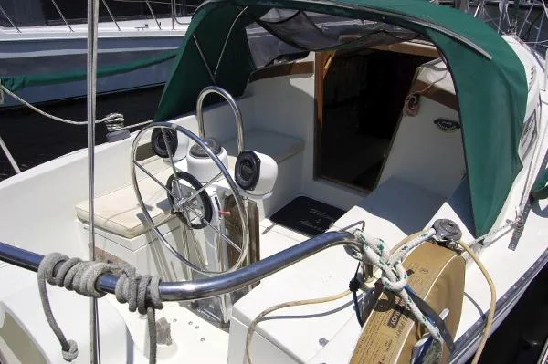 Slide: The Image of Newport Mark II(Capital Yachts) 1985 - 4