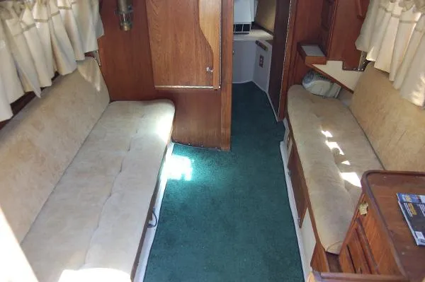 Slide: The Image of Newport Mark II(Capital Yachts) 1985 - 7