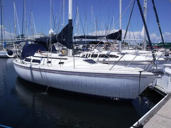 Slide: The Image of Catalina 36 1988 - 0