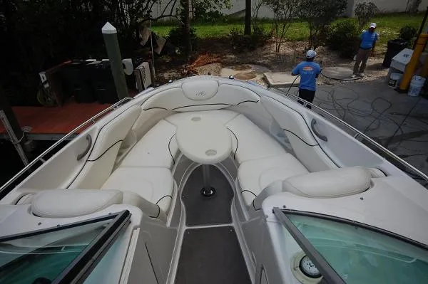 Slide: The Image of Monterey 265 Bowrider 2004 - 9