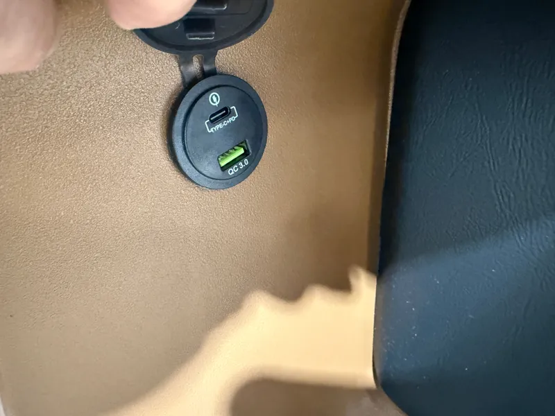 Slide: The Image of Tahoe LTZ 2185 Cruise Rear Bench (CRB) & Honda 4-Stroke EFI 2026 - 28