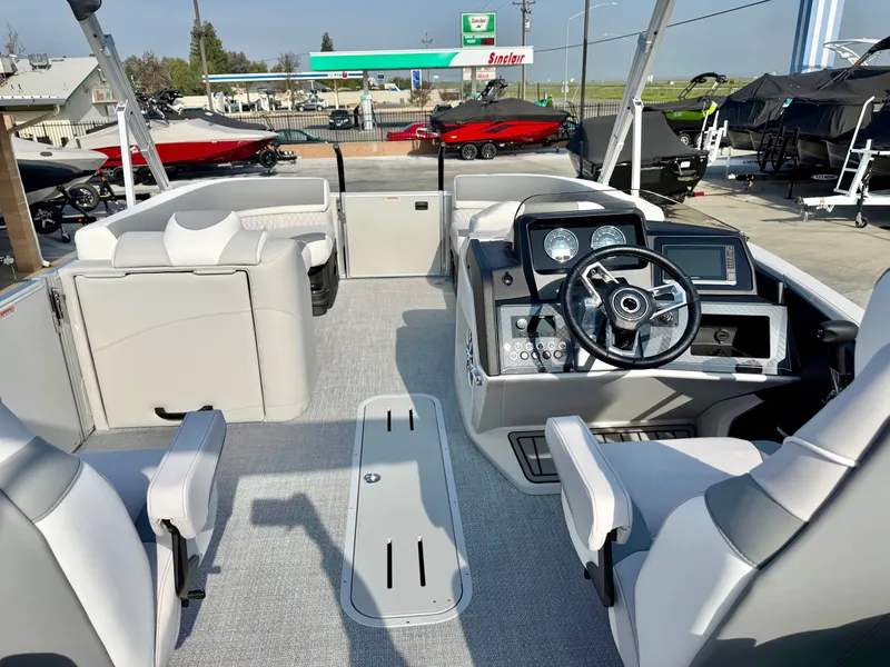 Slide: The Image of Avalon Catalina Quad Lounge - 23 FT w/ 150HP Mercury 2026 - 12