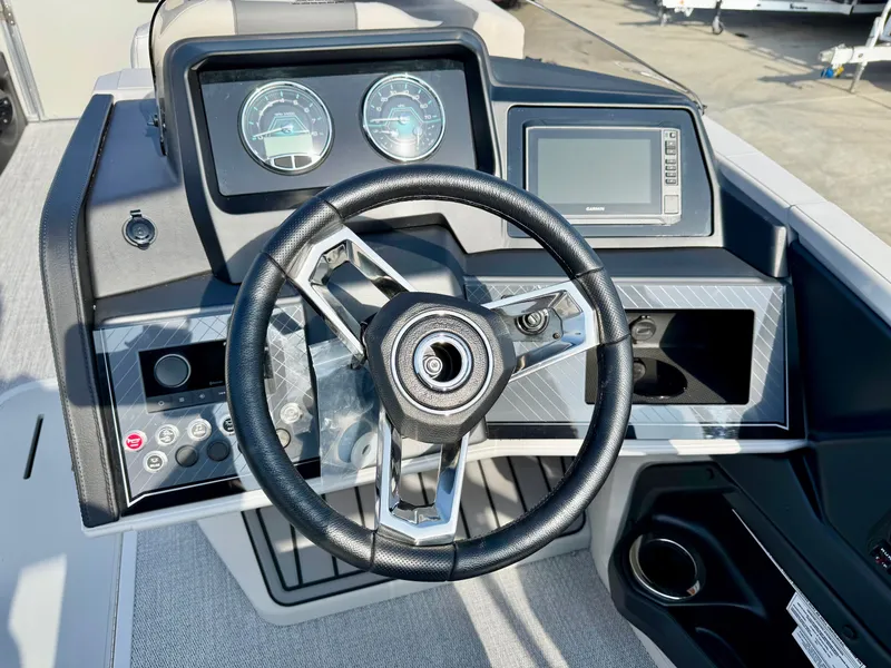 Slide: The Image of Avalon Catalina Quad Lounge - 23 FT w/ 150HP Mercury 2026 - 13