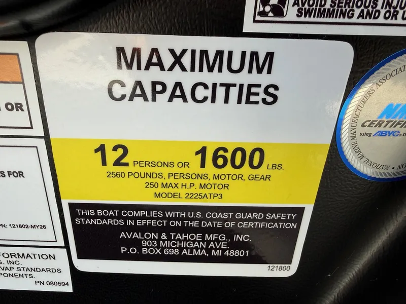 Slide: The Image of Avalon Catalina Quad Lounge - 23 FT w/ 150HP Mercury 2026 - 14