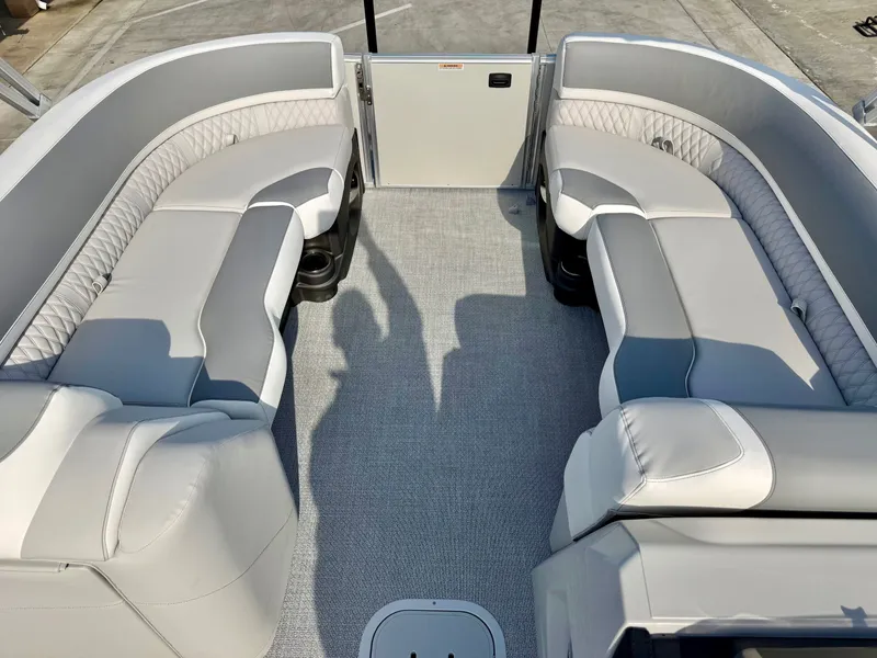 Slide: The Image of Avalon Catalina Quad Lounge - 23 FT w/ 150HP Mercury 2026 - 15