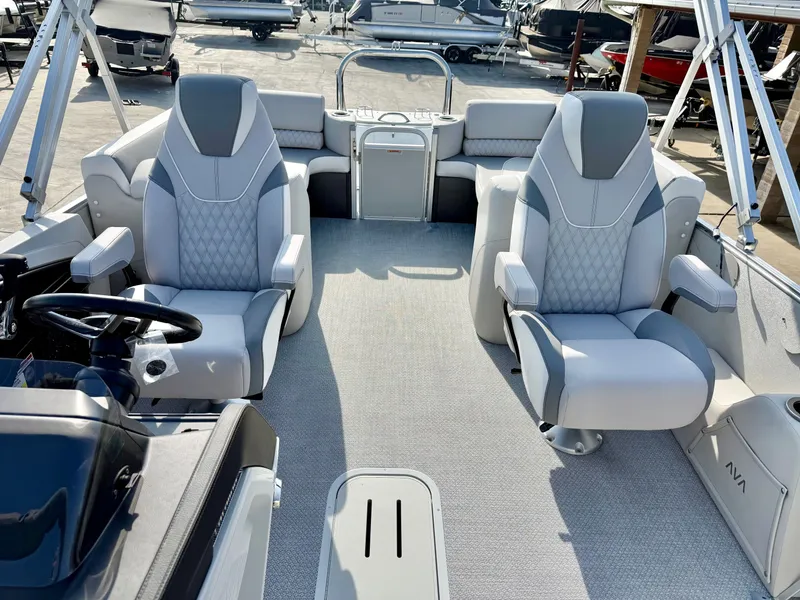 Slide: The Image of Avalon Catalina Quad Lounge - 23 FT w/ 150HP Mercury 2026 - 8