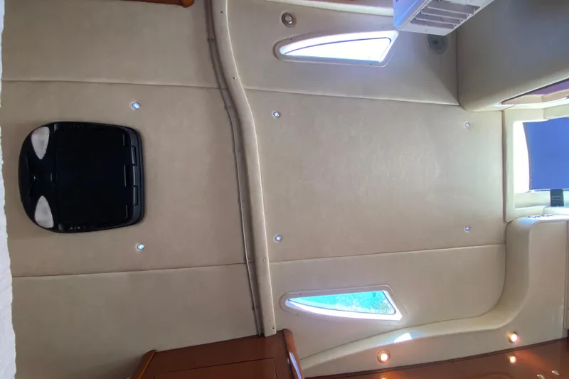 Slide: The Image of Interior ceiling of 2008 Sea Ray Sundancer 330 yacht with windows and lighting. - 51