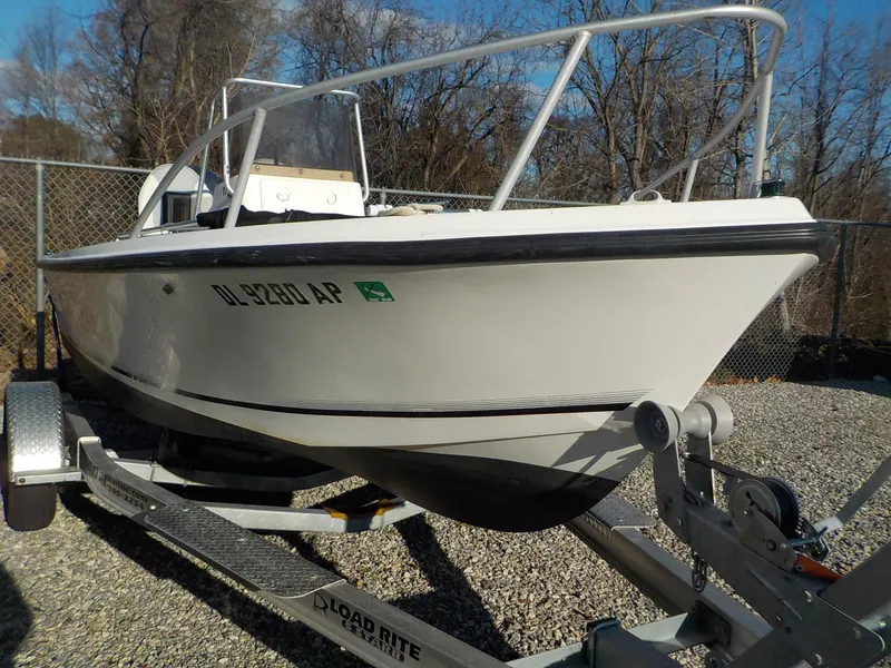 Slide: The Image of Mako 171 Center Console 1998 - 5