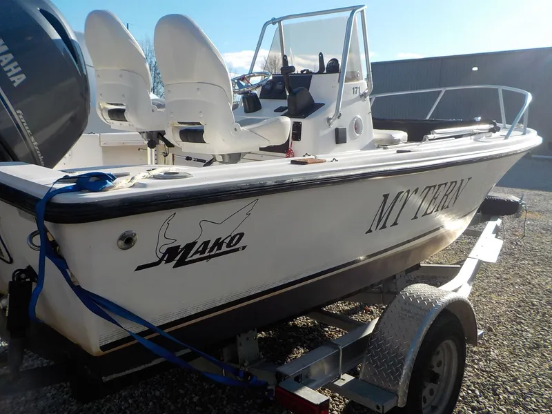 Slide: The Image of Mako 171 Center Console 1998 - 6