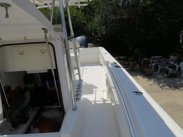 Slide: The Image of Contender 31T with 350 Yamahas 2008 - 10