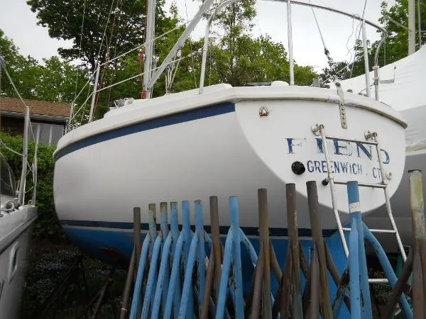 Slide: The Image of Pearson 28 Sloop 1980 - 1