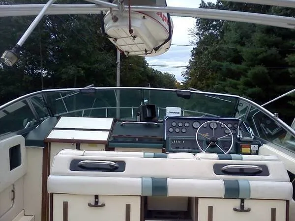 Slide: The Image of Sea Ray 300 Sundancer 1987 - 9