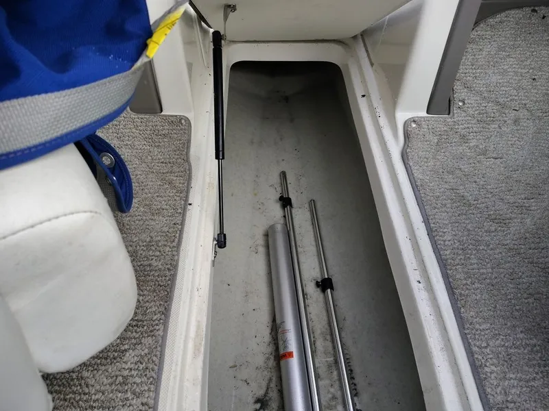 Slide: The Image of Rinker 232 Bowrider 2006 - 13