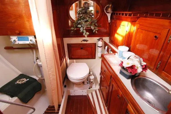 Slide: The Image of Bayfield Cutter Ketch 1983 - 11