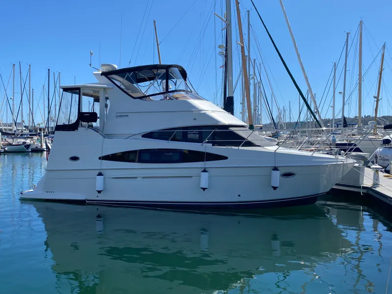 Slide: The Image of Carver Yachts 366 Motor Yacht 2004 - 2