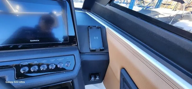 Slide: The Image of Cobalt R8 Surf 2025 - 24