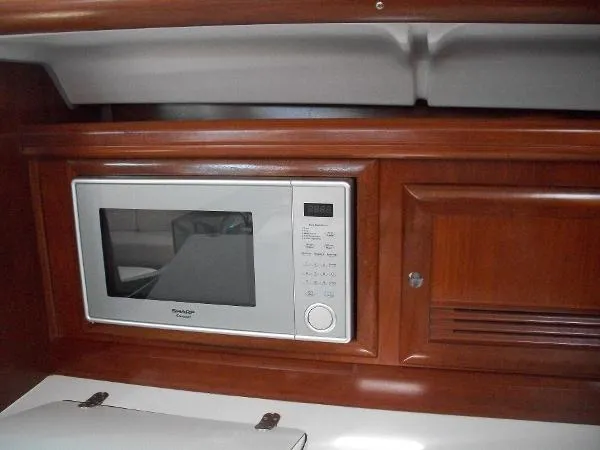 Slide: The Image of Beneteau USA 473 2003 - 8