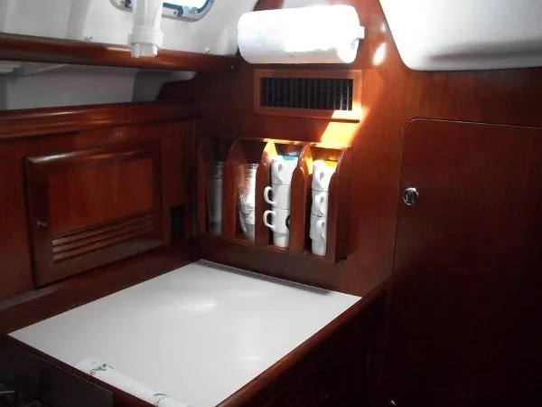 Slide: The Image of Beneteau USA 473 2003 - 9