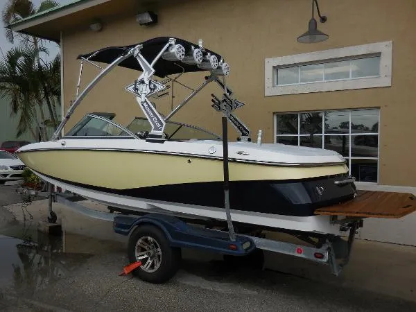Slide: The Image of Mastercraft X-2 2008 - 2