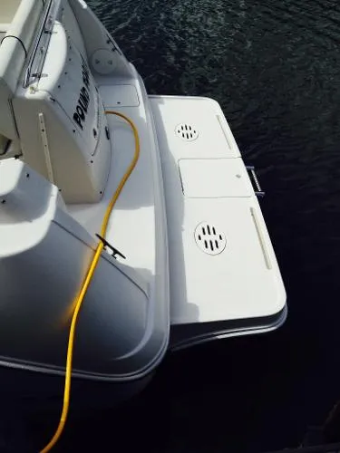 Slide: The Image of Monterey 302 Cruiser 2004 - 7