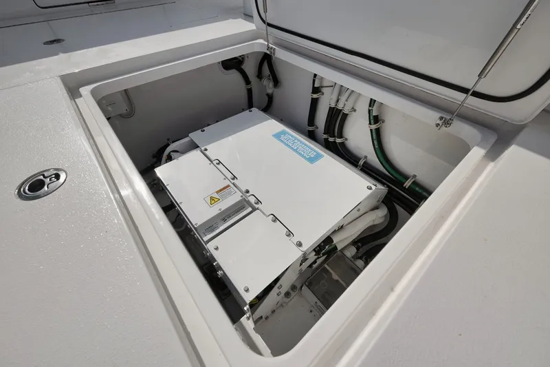 Slide: The Image of Valhalla Boatworks V-46 2023 - 10