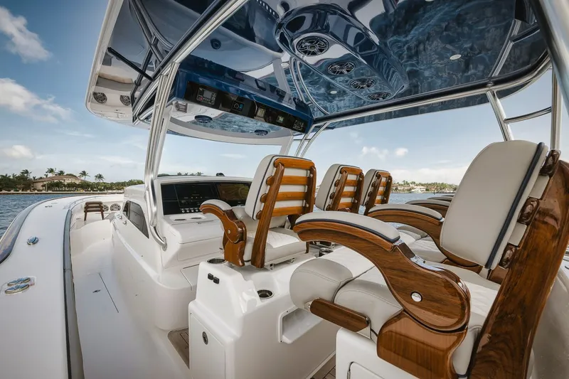 Slide: The Image of Valhalla Boatworks V-46 2023 - 15