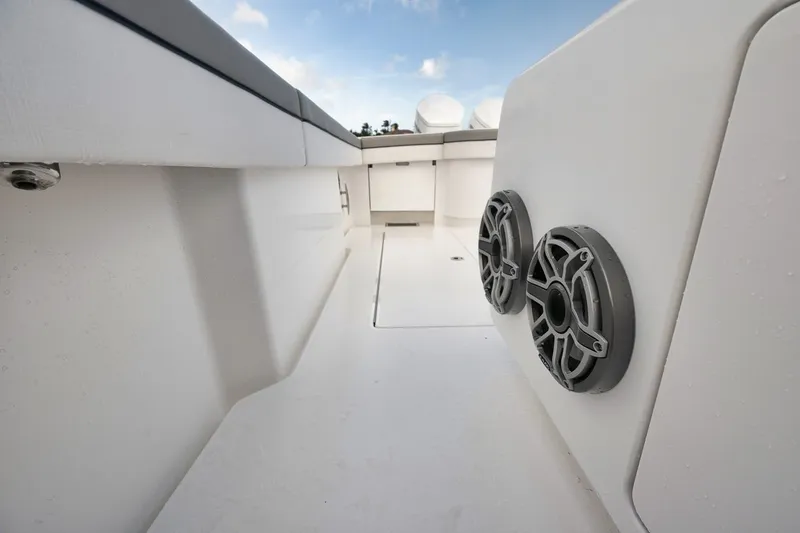 Slide: The Image of Valhalla Boatworks V-46 2023 - 19