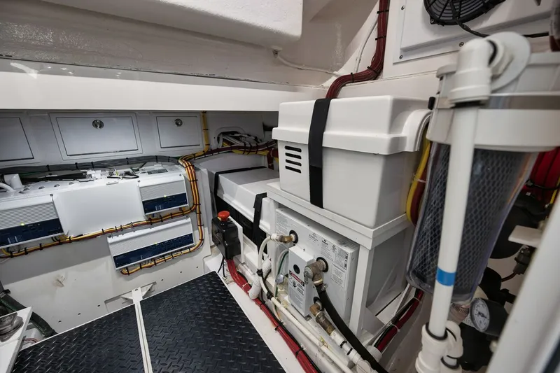 Slide: The Image of Valhalla Boatworks V-46 2023 - 30