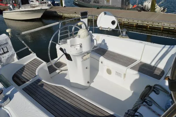 Slide: The Image of Beneteau 331 2001 - 5