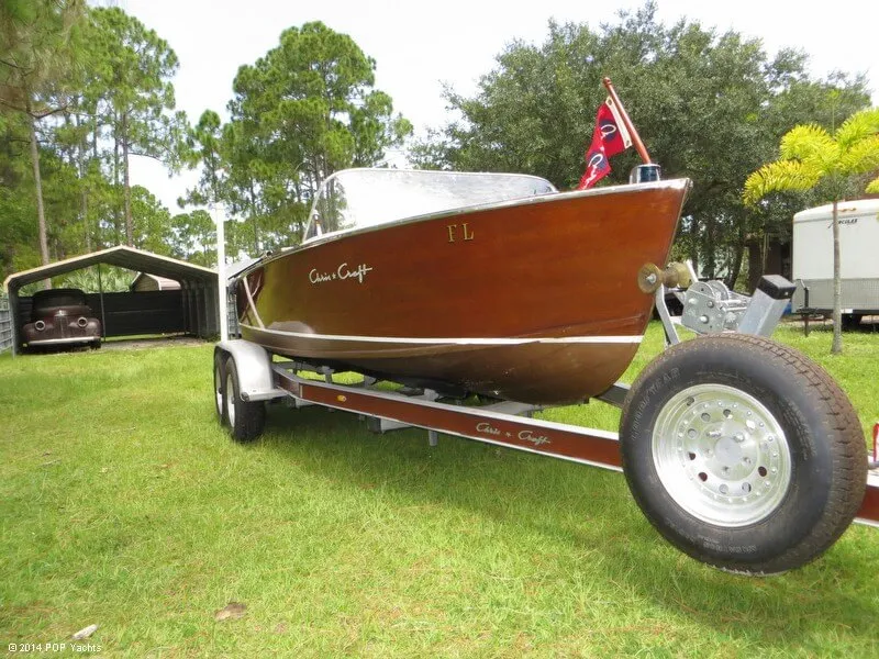 Slide: The Image of Chris-Craft 17 Sportsman Utility 1957 - 3