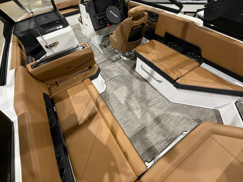 Slide: The Image of Cobalt R8 Surf 2026 - 986