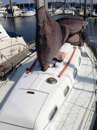 Slide: The Image of Rival Sloop 1979 - 3