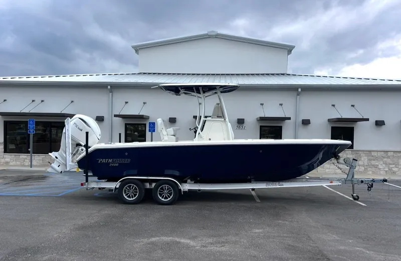 The Image of Pathfinder 2400 TRS 2026 - 1