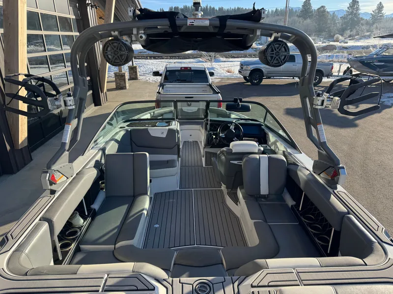 Slide: The Image of Nautique Super Air Nautique GS22 2018 - 8