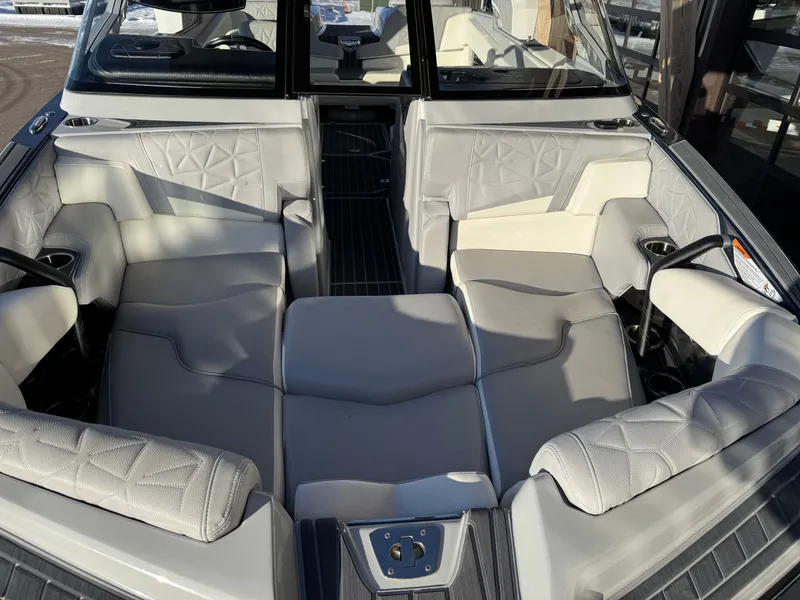 Slide: The Image of Nautique Super Air Nautique G23 Paragon 2022 - 4