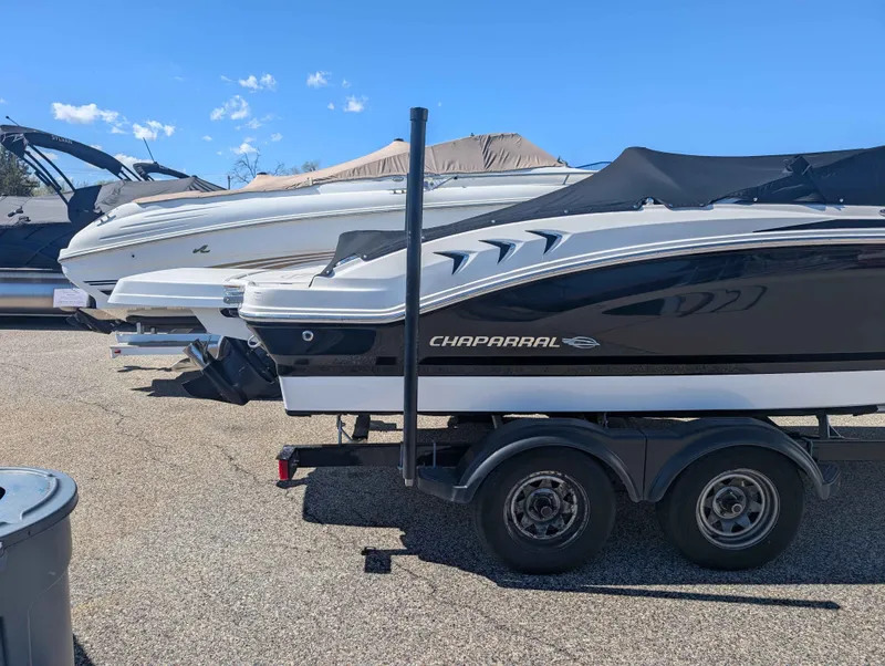 Slide: The Image of Chaparral 21 H2O Sport 2019 - 10