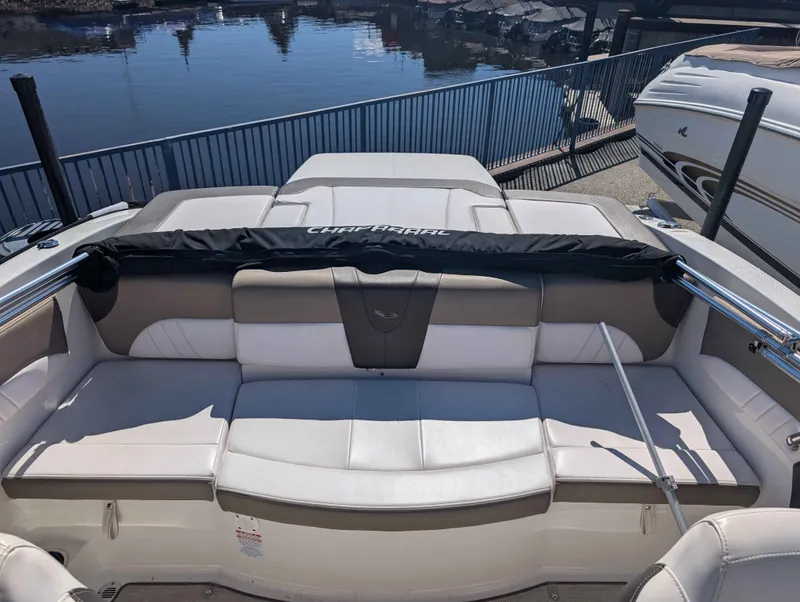 Slide: The Image of Chaparral 21 H2O Sport 2019 - 12