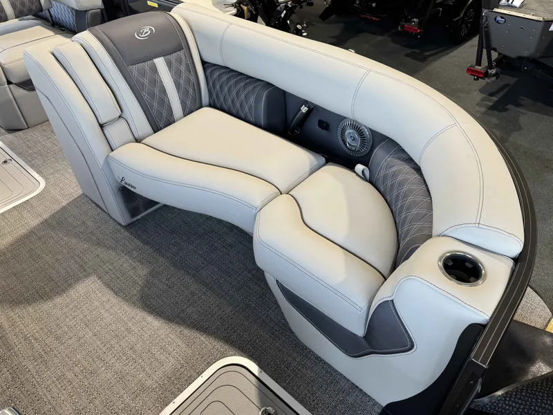 Slide: The Image of Barletta LUSSO L23M/TT 2025 - 4