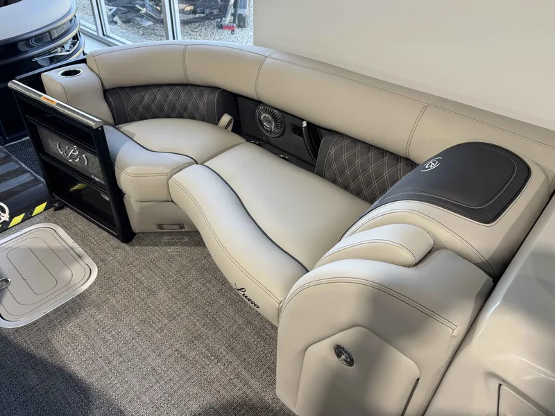 Slide: The Image of Barletta LUSSO L23M/TT 2025 - 5