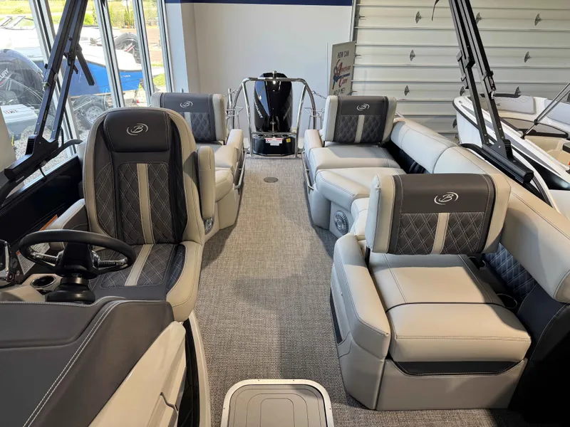 Slide: The Image of Barletta LUSSO L23M/TT 2025 - 6