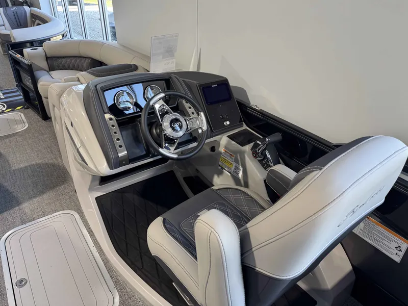 Slide: The Image of Barletta LUSSO L23M/TT 2025 - 7