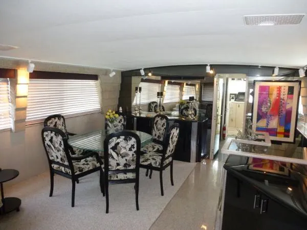 Slide: The Image of Hatteras 70 Motor Yacht 1988 - 5