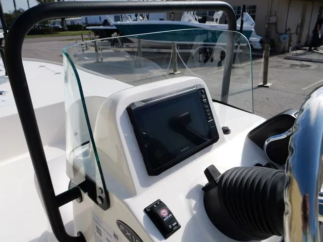 Slide: The Image of Spyder FX19 Vapor 2026 - 16