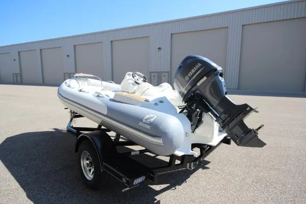 Slide: The Image of Zodiac Yachtline 420 DL NEO 60hp In Stock 2015 - 6
