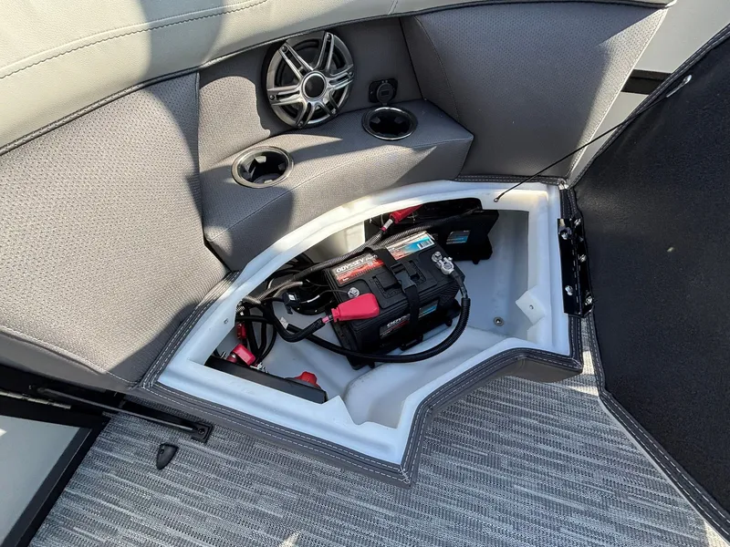 Slide: The Image of Viaggio X22Q 2026 - 30