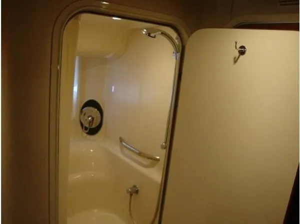 Slide: The Image of Sea Ray 420 Sundancer 2003 - 7